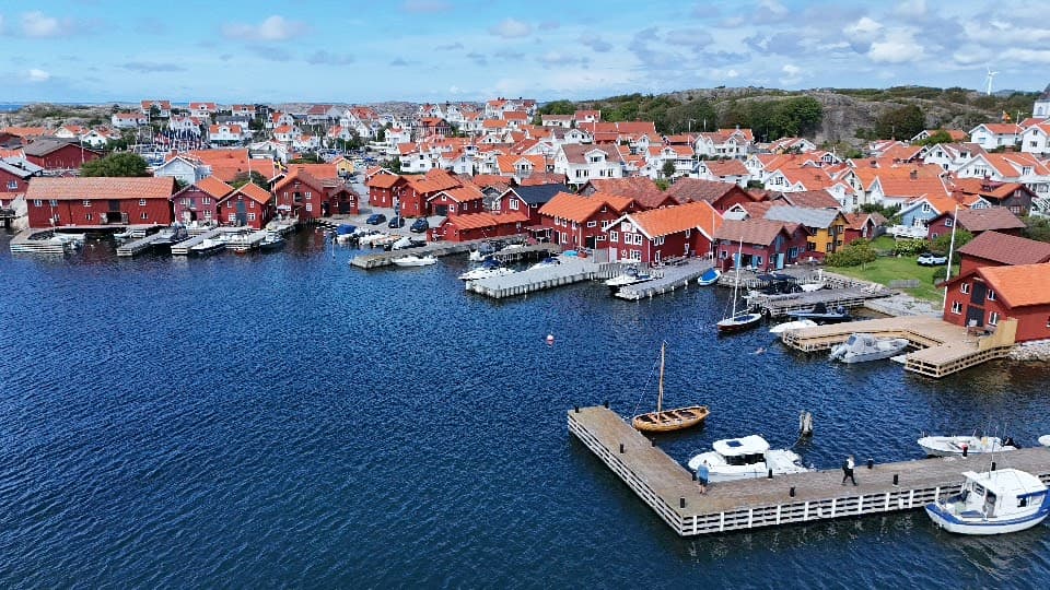 Hälleviksstrand Hamn
